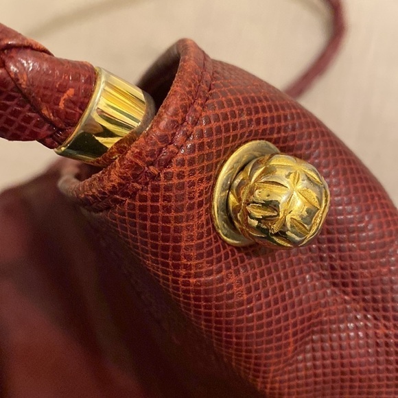 BOTTEGA Veneta leather vintage burgundy shoulder/ crossbody bag . - Picture 7 of 17